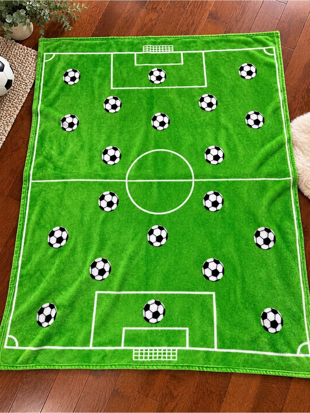 Soccer Field Plush Blanket ⚽️